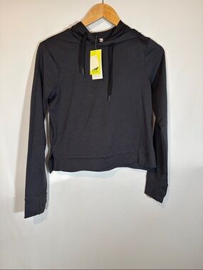 all in motion dark grey Cropped Hooded Long-Sleeve Top